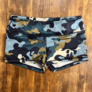 Fleo Shorts Medium